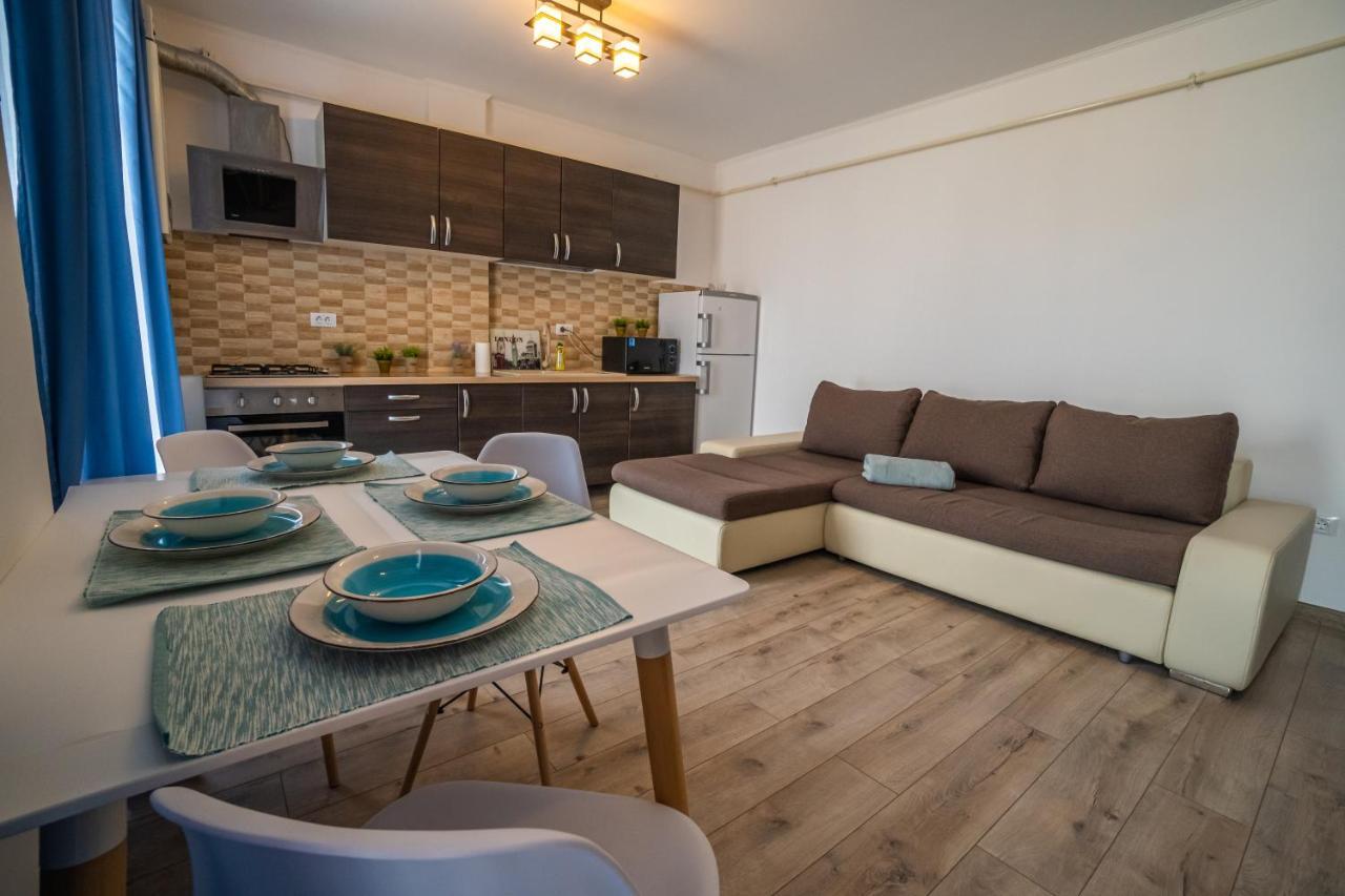Ferienwohnung Apartament Mamaia Sat Năvodari Exterior foto